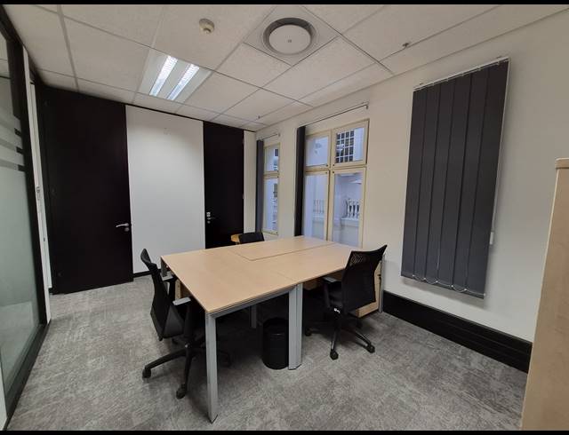 45M² SERVICED OFFICE TO LET IN SANDTON CENTRAL
